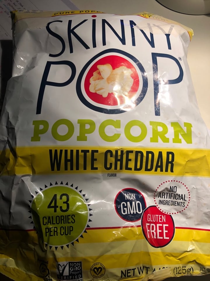 review photo of Skinny Pop White Cheddar Flavour Popcorn shared by @skonans on 09 Mar 2020 - review