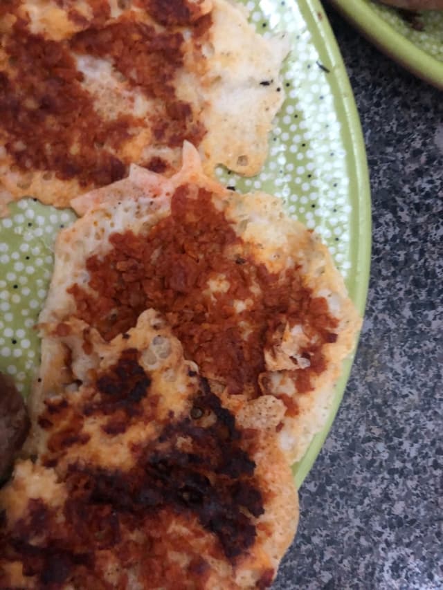 菜肴“Costras de Choriqueso”的照片