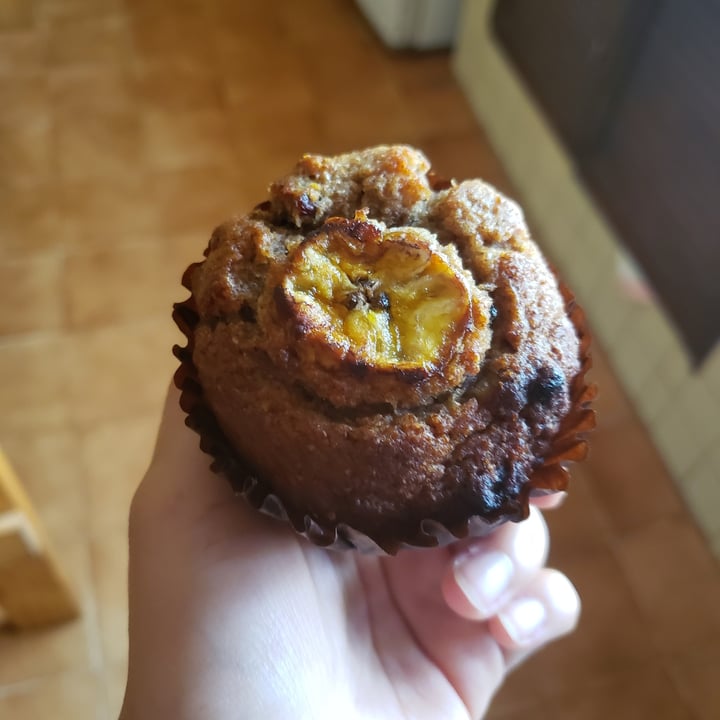 photo of El iguano vegano Muffin de platano con nuez shared by @ximenamachete on  27 Jun 2021 - review