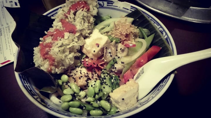 photo of 1990 Vegan living Yin Yang Bowl shared by @mrjonnyluck on  11 Feb 2020 - review