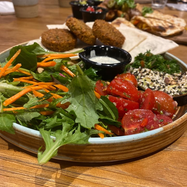 photo of Genius Central Singapore Falafel Bowl shared by @sarvanireddy on  24 Mar 2021 - review