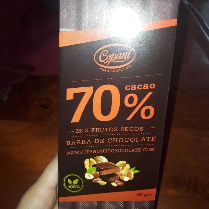 photo of Copani Chocolate 70% cacao con frutos secos shared by @julietabarrera on  14 Feb 2022 - review