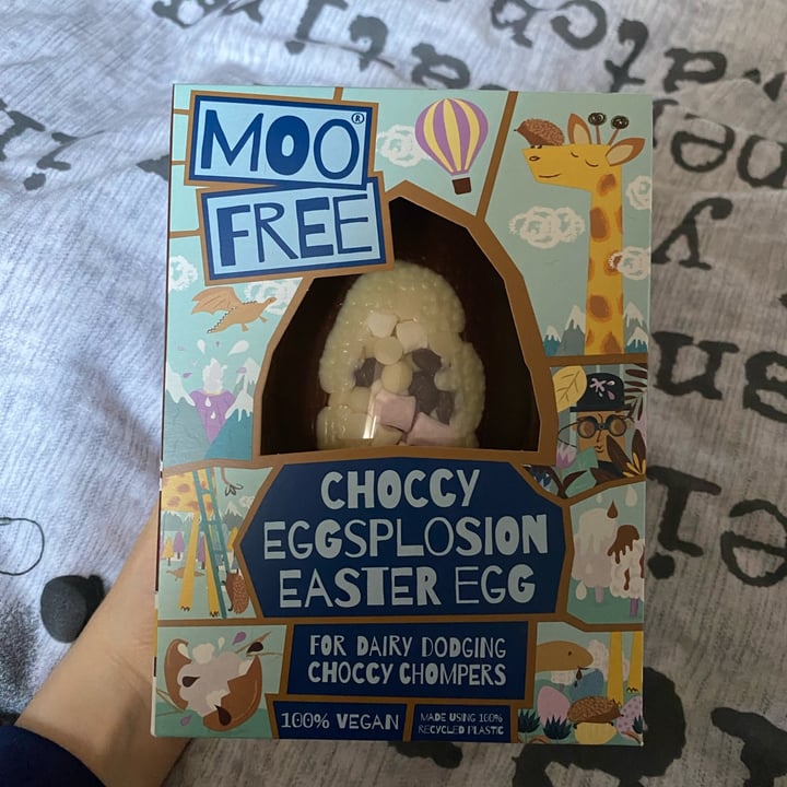 photo of Moo Free Choccy Eggsplosion Easter Egg shared by @bethany0990 on  29 Apr 2022 - review