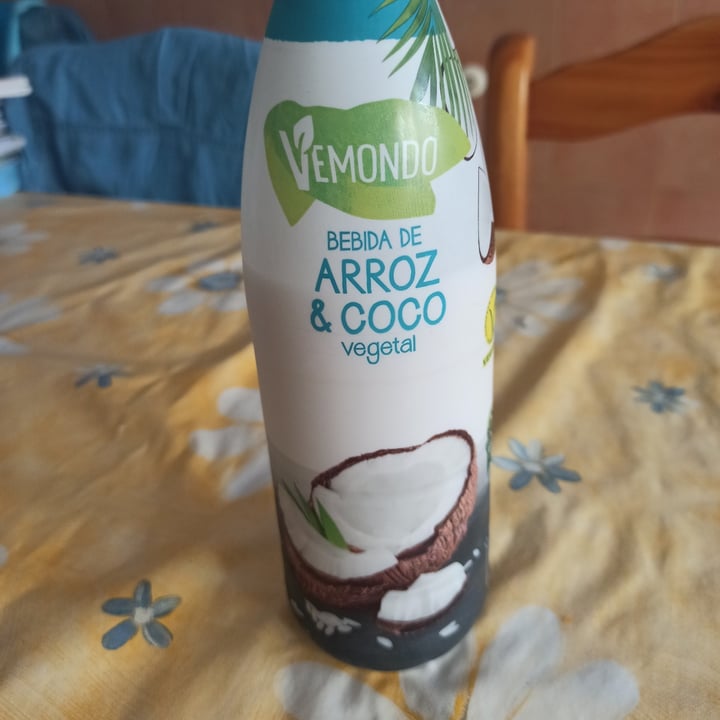 photo of Vemondo Bebida de arroz y coco shared by @eqs176 on  11 Oct 2021 - review