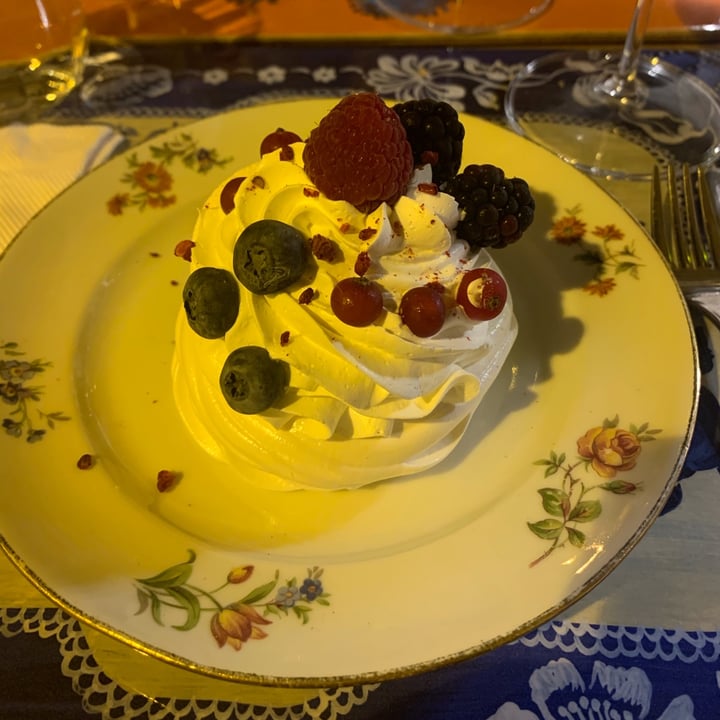 photo of Sementis pavlova shared by @sartina on  27 Aug 2022 - review