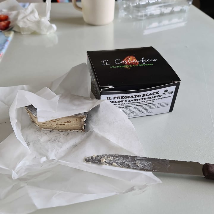 review photo of Il CashewFicio Il pregiato black shared by @sarazathoth on 15 Apr 2022 - review