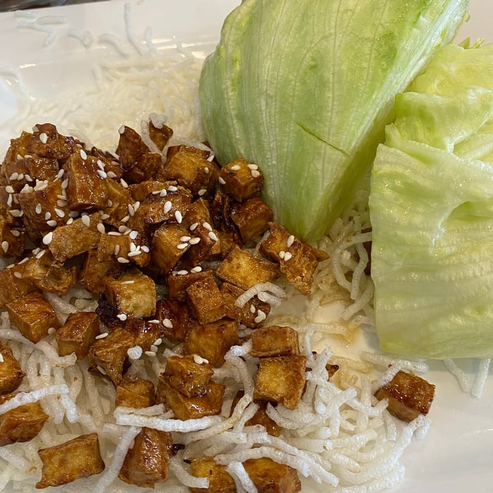 photo of Phở 777 Tofu lettuce wraps shared by @xbriannax on  30 Aug 2021 - review