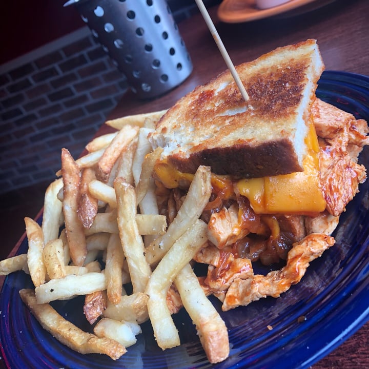photo of Melt Bar and Grilled Backyard BBQ Grilled Cheese shared by @jessr-osu on  20 May 2019 - review