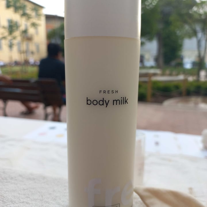 photo of Coolbeauty.eu Latte corpo shared by @coolbeauty on  19 Jun 2021 - review