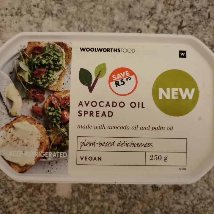 photo of Woolworths Food Avocado oil spread shared by @therealclarebear on  07 Aug 2020 - review