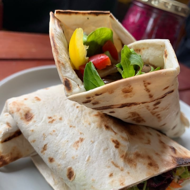 photo of Earth Deli Wrap shared by @ripple on  05 Sep 2020 - review