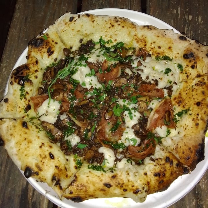 review photo of Parco Romano Biodistretto Castelli Romani pizza boscaiola shared by @lucky21 on 14 Aug 2022 - review