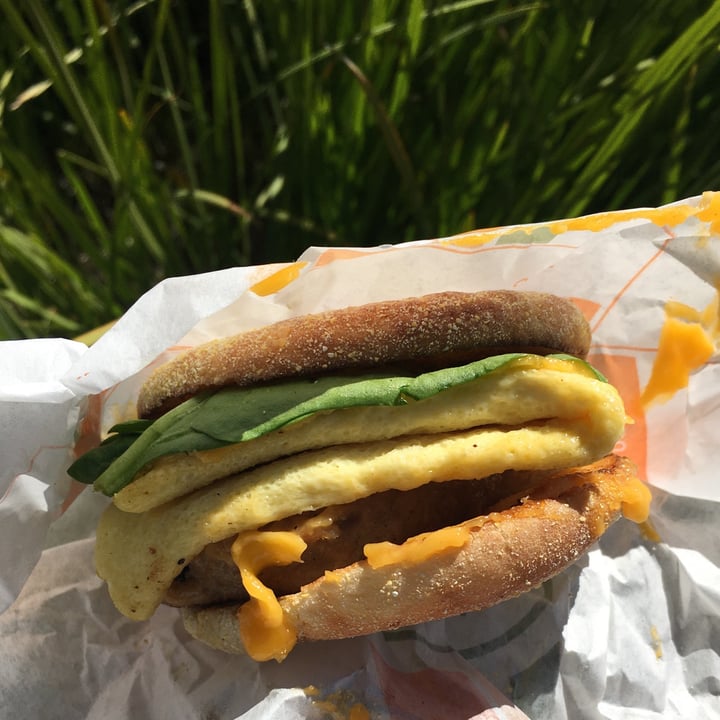 photo of Plant Power Fast Food Sausage, Egg, & Cheese Muffin shared by @selflovekiki on  21 Feb 2021 - review