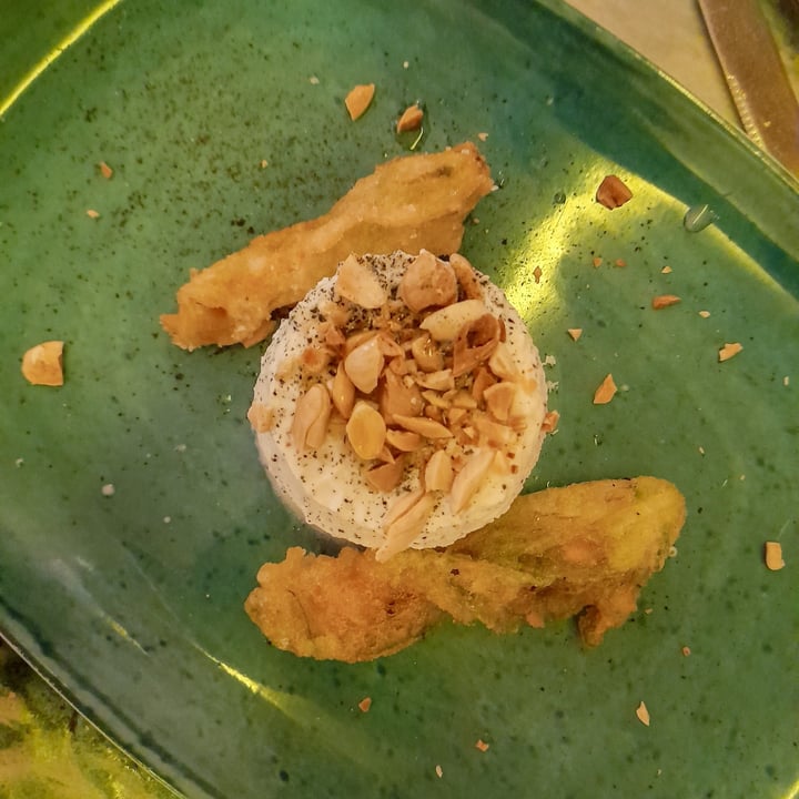 review photo of Munz Munz biOstrot Ricotta Di Mandorle E Fiori Di Zucca Fritti shared by @martinafort on 20 Jun 2022 - review