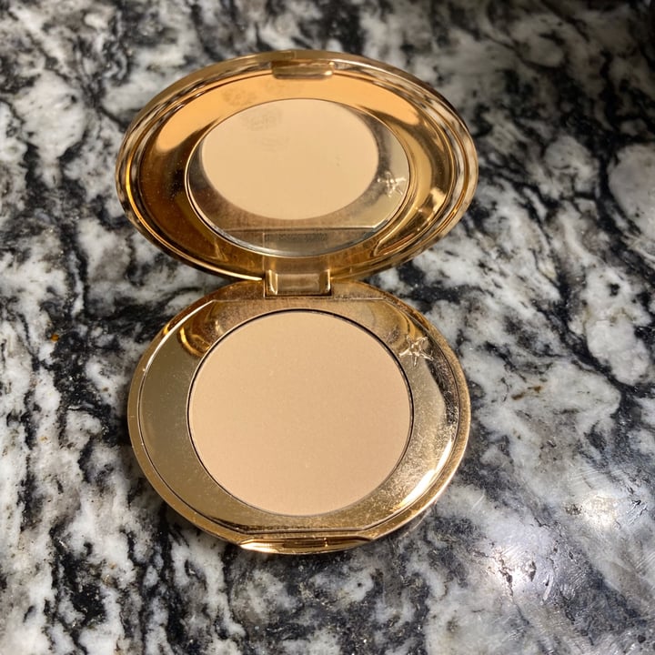review photo of Charlotte Tilbury Airbrush Flawless Finish 2 Medium shared by @ariannap on 21 Mar 2022 - review