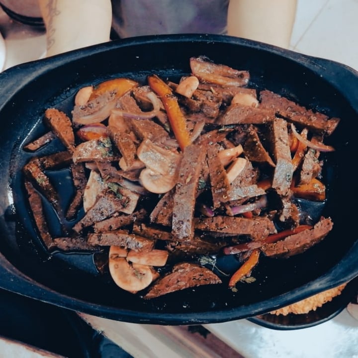 photo of Mestizo Vegano Lomo saltado shared by @cistalyellie on  29 Mar 2022 - review