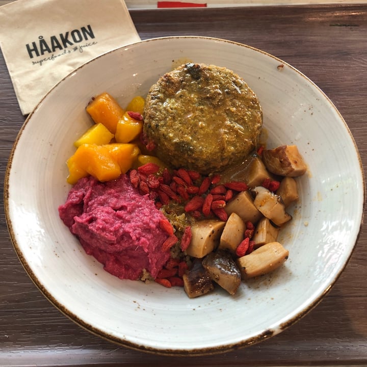 photo of Haakon Superfoods and Juice Make Your Own Bowl shared by @skinnykatwoman on  02 Sep 2020 - review