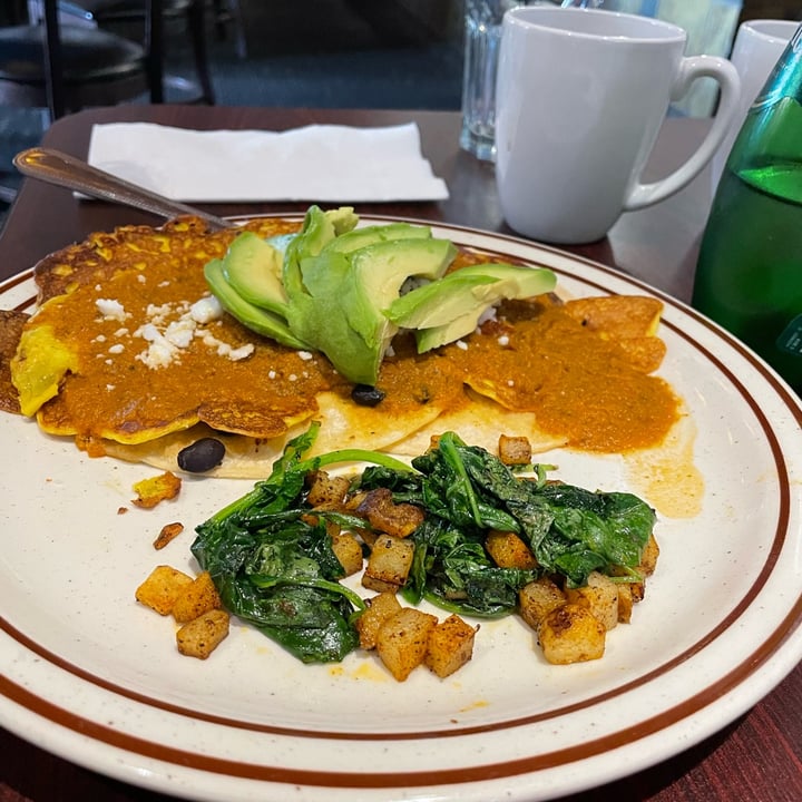 review photo of Soluna Cafe Huevos shared by @springfarmsanctuary on 08 Aug 2022 - review