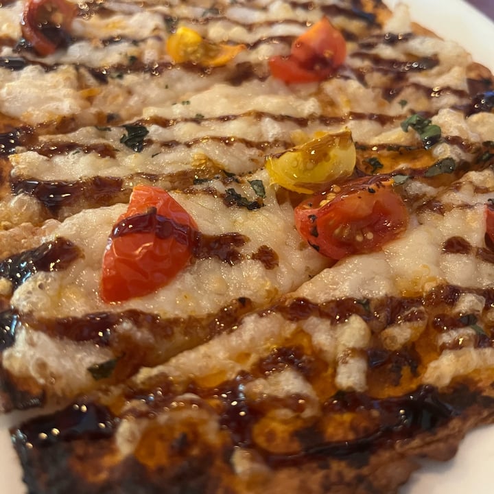 review photo of Paradiso 37 Napa Valley Vegan Flatbread shared by @skeeter on 11 Aug 2022 - review