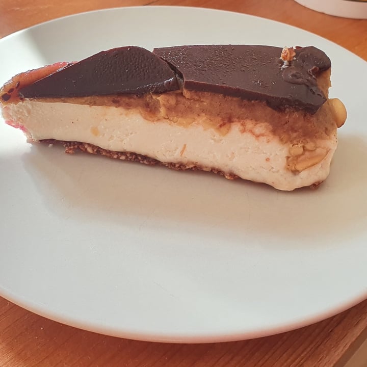 photo of No Milk Today Raw Snickers cake shared by @kirsten123 on  12 Sep 2021 - review