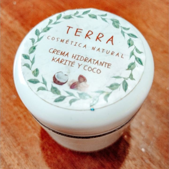 photo of Terra Cosmética Natural Crema Hidratante De Karité Y Coco shared by @veganhumanok on  24 May 2021 - review