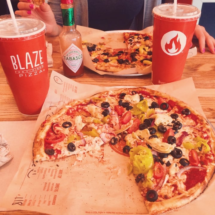 review photo of Blaze Pizza Build-your-own Vegan Pizza shared by @ntxvn on 12 Jul 2020 - review