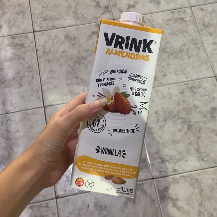 photo of Vrink Leche de almendras de vainilla shared by @amparoaisit on  16 Apr 2022 - review