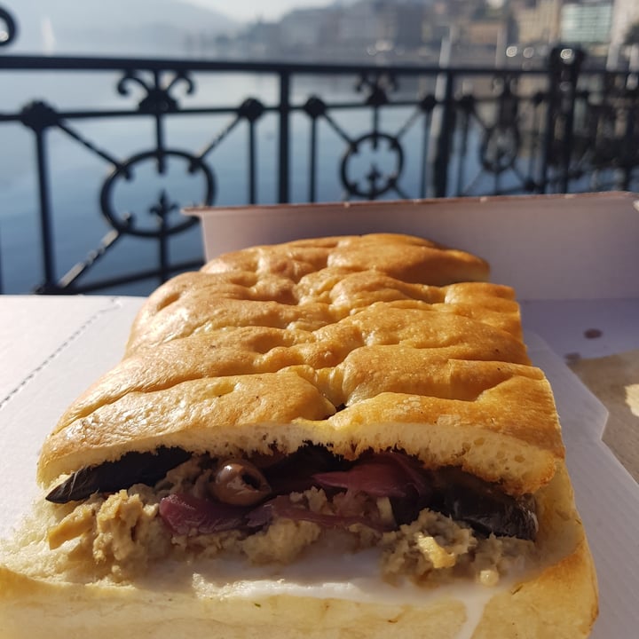 photo of Natural Food Focaccia farcita shared by @emanuela1996 on  13 Mar 2022 - review