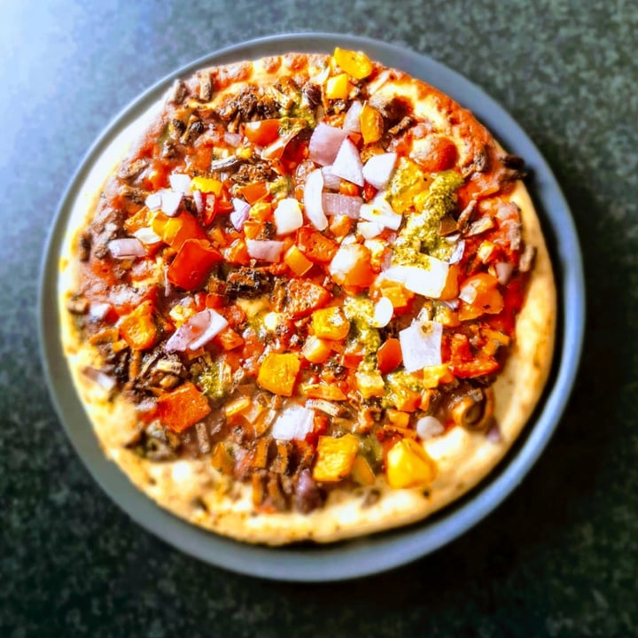 photo of Goodfella's Meatless Mediterranean Stone Baked Pizza shared by @solajem on  20 Feb 2021 - review
