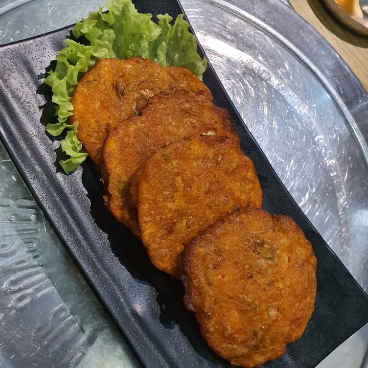 photo of The Boneless Kitchen Kimchi Jeon (Kimchi Pancake) shared by @ahruru on  23 Oct 2020 - review