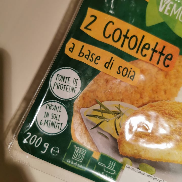 photo of Vemondo  2 Cotolette a Base di Soia shared by @animalidasalvare7 on  28 Oct 2022 - review