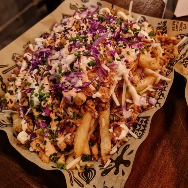 photo of Mad Mad Vegan Supreme Yaya Fries shared by @nnn98 on  16 Dec 2021 - review