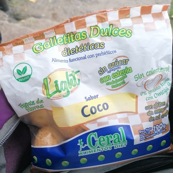 review photo of Ceral Alimentos Diet Galletitas Dulces Dietéticas con Probióticos sabor Coco shared by @anitacastro85 on 11 Jan 2021 - review