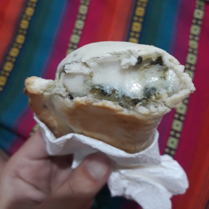 photo of Empanadas de 10 - San Justo Empanadas veganas De Acelga Y Queso shared by @regivegana on  19 May 2020 - review