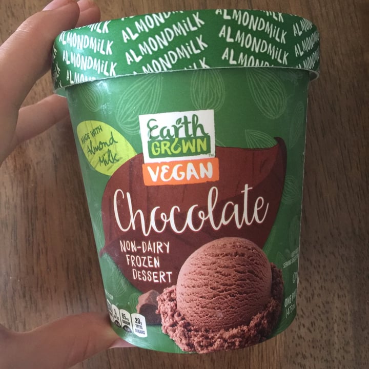 photo of Earth Grown Chocolate Non Dairy Frozen Dessert with Almond Milk shared by @emmc1 on  08 Jul 2020 - review