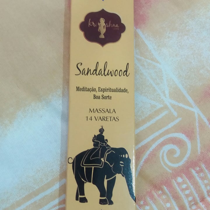 photo of shakuntala agarbathi company Sandalwood incenso shared by @mariacarneiro on  26 Sep 2022 - review