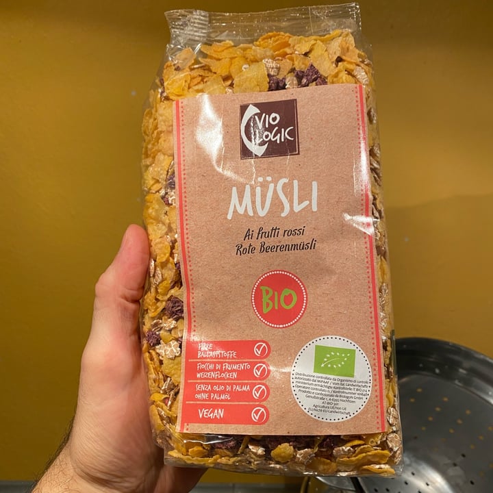 photo of Vio logic müsli ai frutti rossi shared by @arthurlee on  30 Aug 2022 - review