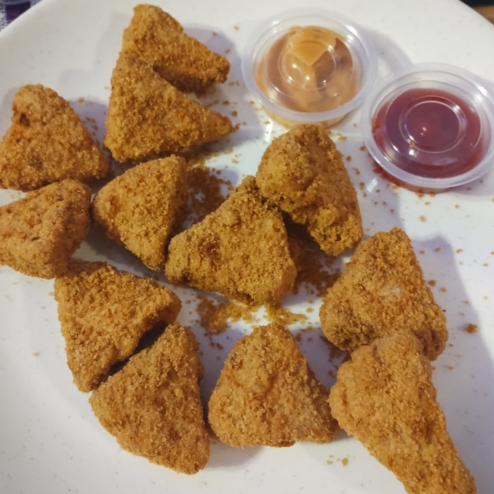 photo of VEGAN FOX Nuggets shared by @aldyribo on  31 Oct 2022 - review