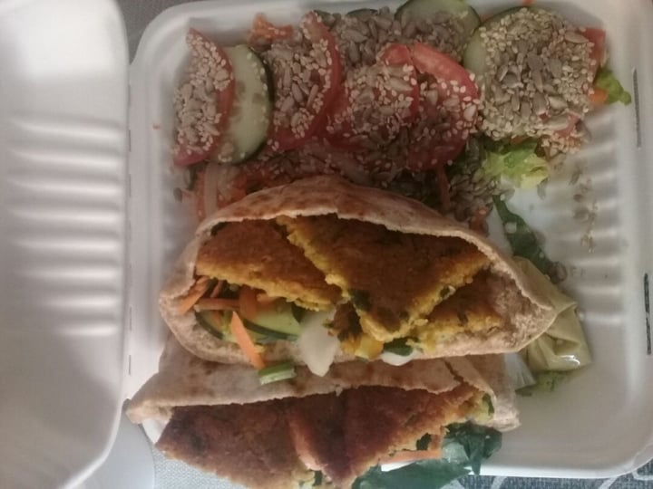 photo of Nadis Go Vegan Camellos falafel shared by @annamoca on  19 Jan 2020 - review