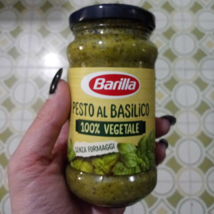 review photo of Barilla Pesto Basilico Vegan shared by @streghettavegana on 07 May 2021 - review