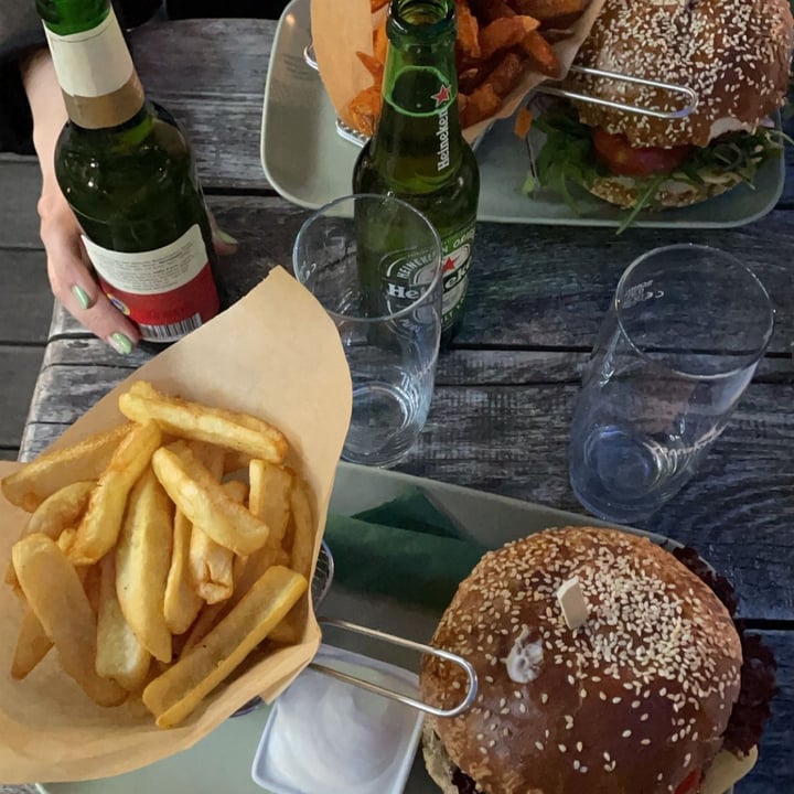 review photo of Veggiezz Special Clubsandwich shared by @francescamavilio on 07 May 2022 - review