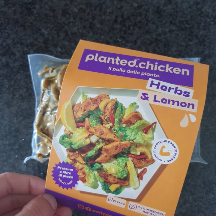 photo of planted.chicken Chicken From Plants - Lemon & Herbs shared by @marihola on  02 Aug 2022 - review