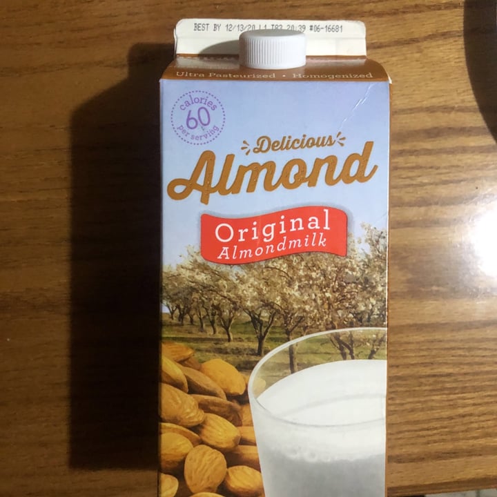 review photo of Rockyview Almond milk shared by @kenialeond on 28 Feb 2021 - review
