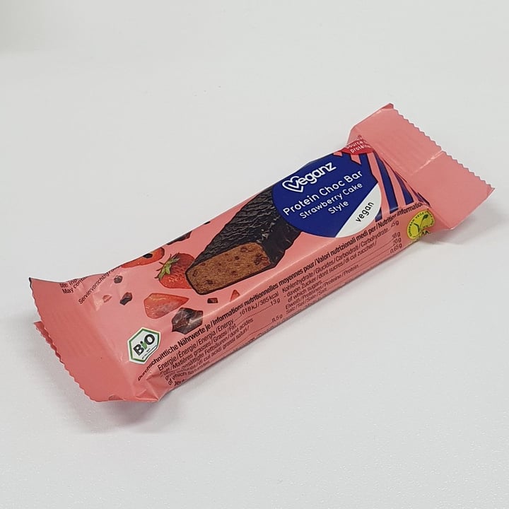 photo of Veganz Protein Choc Bar Strawberry Cake Style shared by @simhazel on  12 Mar 2020 - review