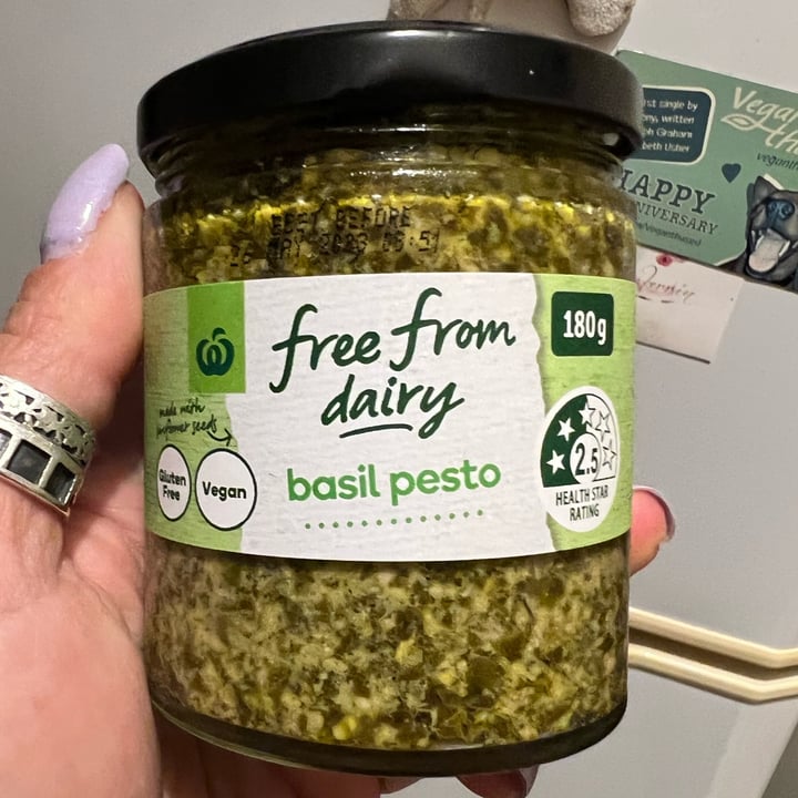 photo of Woolworths Food Basil pesto shared by @ronirios on  10 Nov 2022 - review