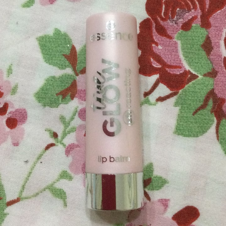 photo of Essence  the glow lip balm shared by @danielastaianoo on  30 Jun 2022 - review