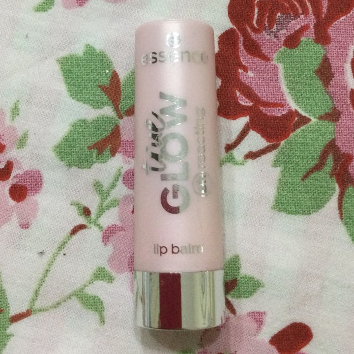 review photo of Essence the glow lip balm shared by @danielastaianoo on 30 Jun 2022 - review