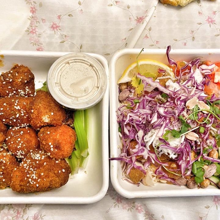 review photo of Fresh on Bloor Buffalo Cauliflower shared by @cassalyssaa on 11 Jan 2021 - review