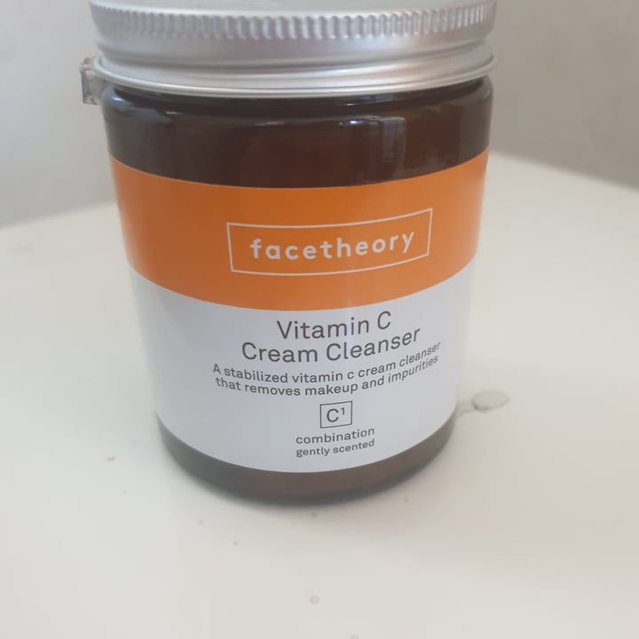 photo of Facetheory Vitamin C Cream Cleanser shared by @olimpia87 on  25 Mar 2022 - review