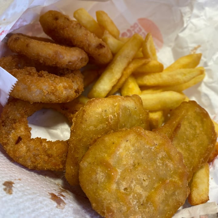 review photo of Burger King Nuggets vegani shared by @nunziaveganok on 23 Nov 2022 - review